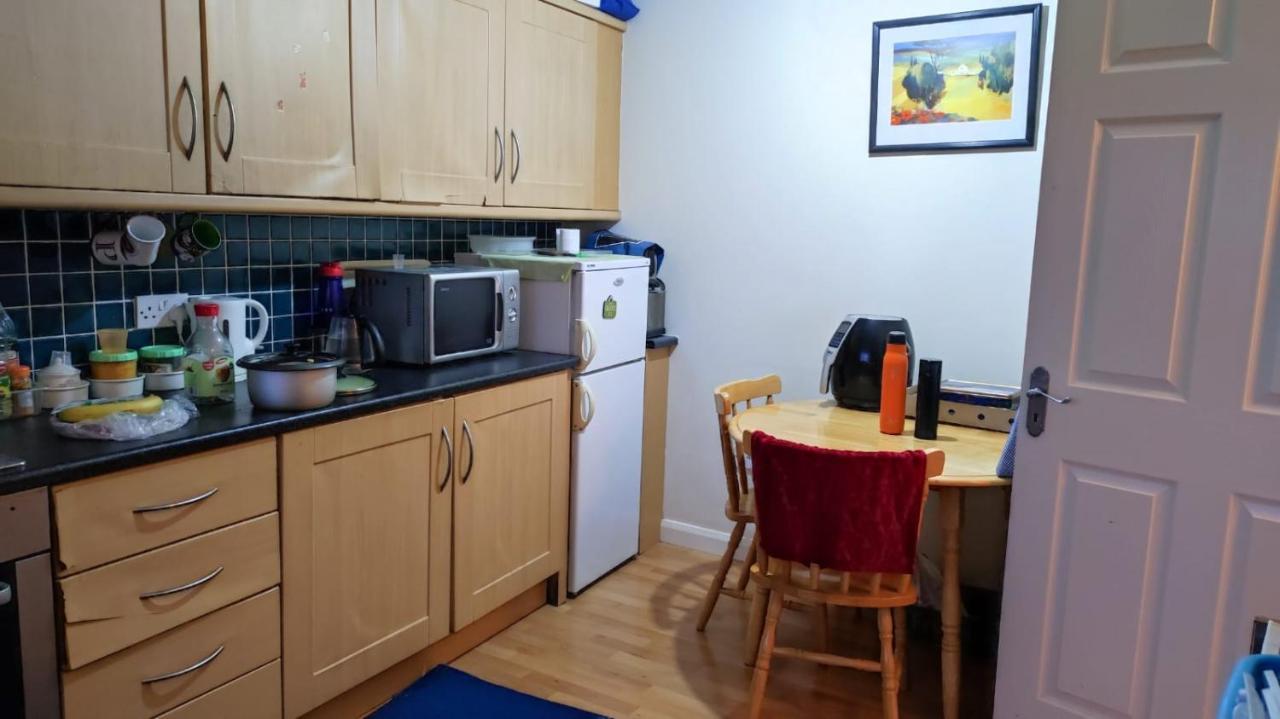 Budget-Friendly Self-Serve Lodging Galway Eksteriør bilde